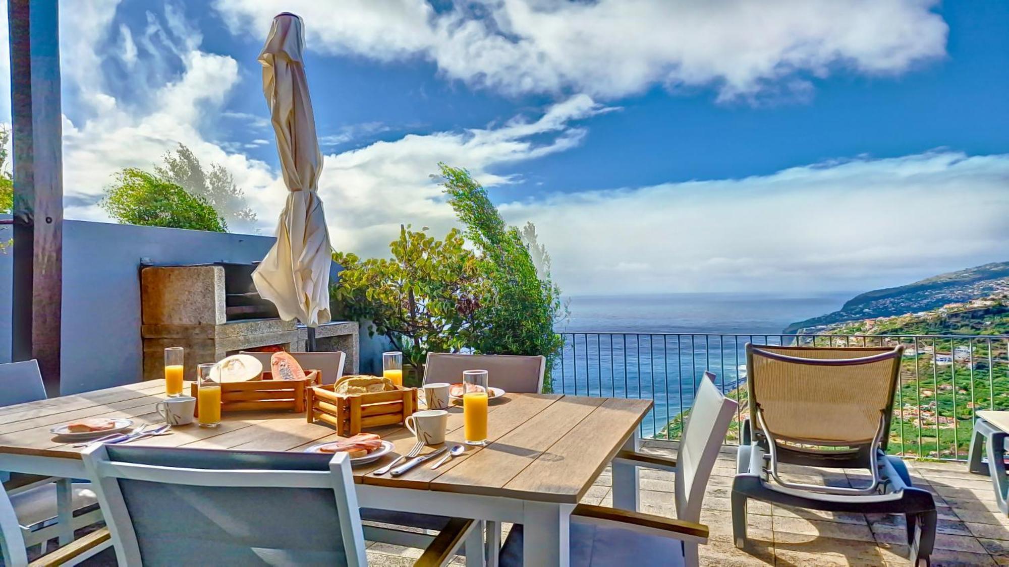 Laura By Lovelystay Villa Calheta (Madeira)